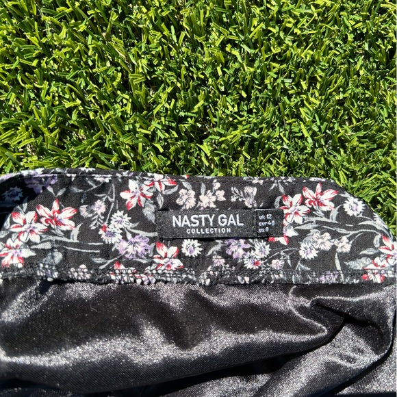 ‼️ACCEPTING OFFERS ‼️
 - Black Floral Skirt - Picture 4 of 4